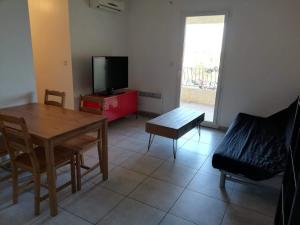 Appartements Studio calme proche de la gare de Borgo : Appartement 1 Chambre