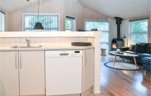 Holiday Home Gøgevej Henne I