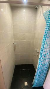 Dpto moderno con aire acondicionado a pasos del mar