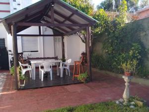 Dpto moderno con aire acondicionado a pasos del mar