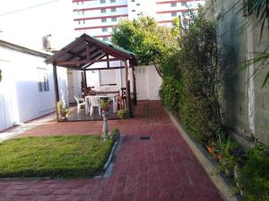 Dpto moderno con aire acondicionado a pasos del mar