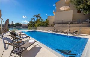 3 Bedroom Stunning Apartment In Krk