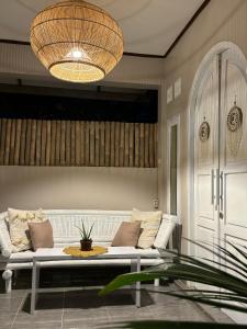 Nhà Nghỉ Dưỡng (Holiday Home)