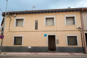 Pensión Discoves - Utebo