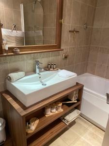Centre, luxueux appartement, terrasse, vue panoramique, parking, 2 chambres pour 6 personnes