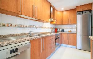 Cozy Apartment In Manilva With Wifi