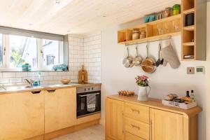 The Langland Loft - Tiny Home