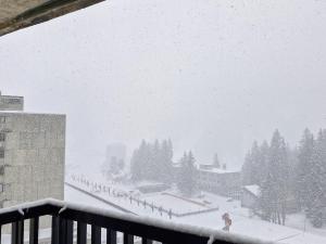 Studio lumineux proche des pistes avec balcon - FR-1-425-169