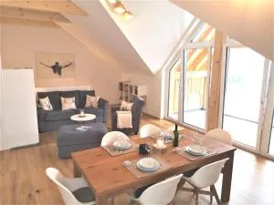 Tauplitz Panorama Apartment, 75qm, Balkon und Sauna - Zlem