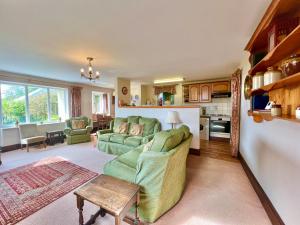 3 bedroom ground floor single level character property