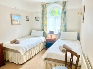 3 bedroom ground floor single level character property