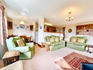 3 bedroom ground floor single level character property