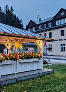 Penzion Bílá voda - هاراشوف