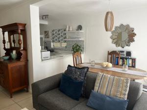 On Broadwalk Cottage