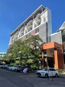 Twin Hotel - Ban Bo Rae