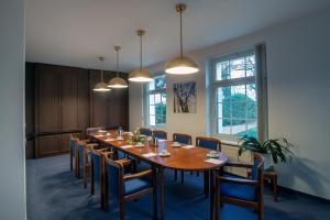 Book Bischof Benno Haus Bautzen 2019 Prices