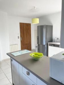 Appartements JASMIN- Appartement T3 lumineux tres bien equipe avec balcon : photos des chambres
