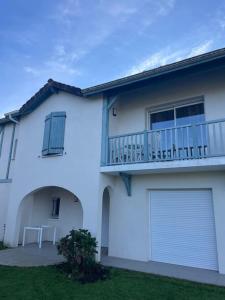 Appartements JASMIN- Appartement T3 lumineux tres bien equipe avec balcon : photos des chambres