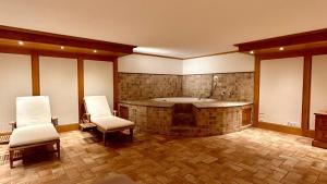Spa Chalet in Ground Floor Cozy Duplex