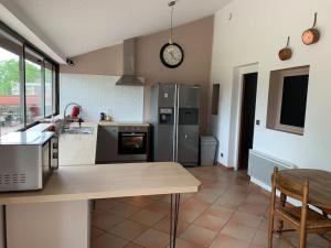 Maisons de vacances Maison familiale avec piscine proche Perigueux : photos des chambres