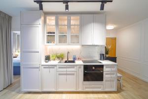 Lulu Apartments - POD MASZTAMI - apartament dwupokojowy - basen siłownia parking