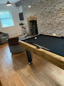 2 Bed Miners Cottage With Log Burner, Pool Table & Mountain Views