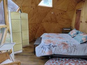 Domos Entre Luna y Bosque