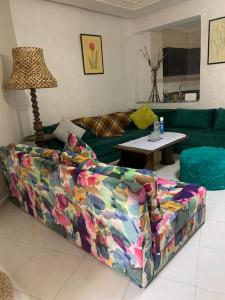 Luxury Corniche Apartment - Near Beach & Amenities