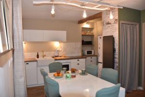 Yvonnette Cottage