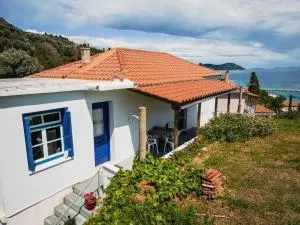 Traditional house near the sea - 凯米