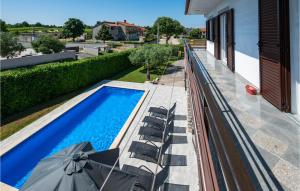 Six-Bedroom Holiday Home In Barban