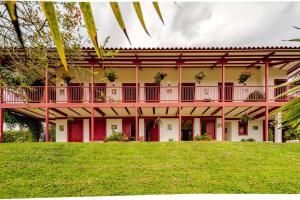 Casa cafetera en Pereira con Jacuzzi y 5 habitaciones