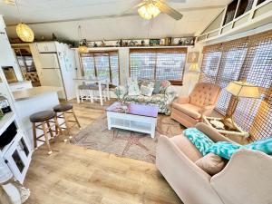 Beach Hideaway N2070