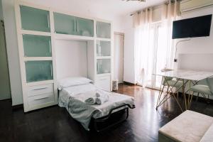 Bari Central Suite - Central Apartment with Sea View - Bari