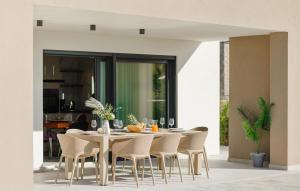 Nice Home In Dobrinj With Wifi