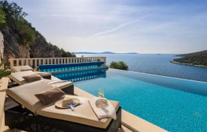 Gorgeous Home In Vinisce With Wifi