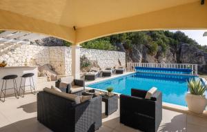 Gorgeous Home In Vinisce With Wifi