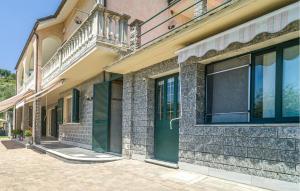 5 Bedroom Stunning Home In Chiavari