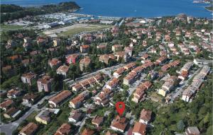 1 Bedroom Beautiful Apartment In Lucija