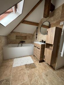 Hyper centre Sous les toits Auxerre