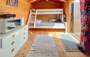 2 Bedroom Cozy Home In Degerhamn