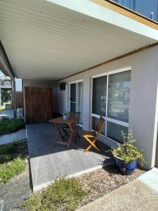 Waterfront and direct beach access with views