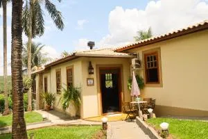 Charmosa Casa de campo - Pico Do Moro - Cássia