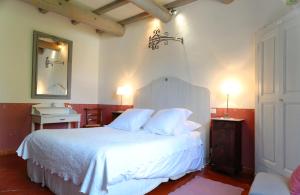 B&B / Chambres d'hotes Les Tilleuls d'Elisee : photos des chambres