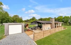 3 Bedroom Lovely Home In Spøttrup - Lem