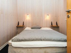 Charming Sauna Cottage-By Traum