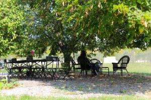 B&B / Chambres d'hotes Les Tilleuls d'Elisee : photos des chambres