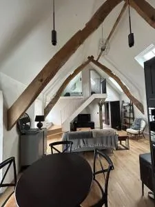 2 Cruck Cottage, Cowbridge - Llancarfan