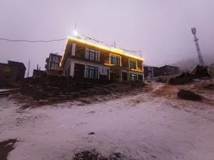 Aangn Where every stay feels like home - Tāndi