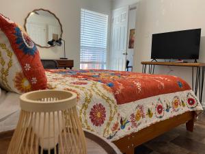 Cozy Condo - 3hvězdičkové hotely ve městě Lake Charles